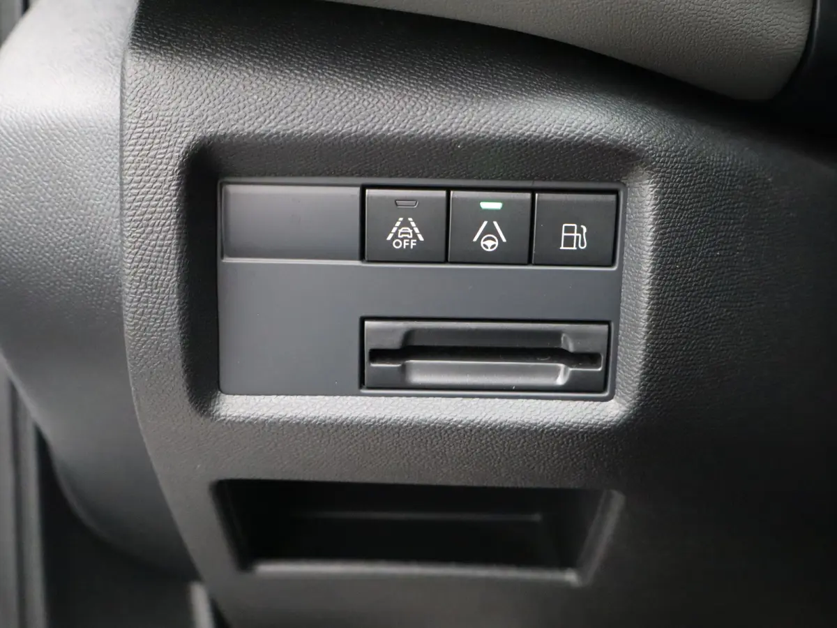 1.6 Plug-in Hybrid 225 Shine | Automaat | Leder | 360* camera | Elek. stoelen | Elek. achterklep | Navi | Adaptieve cruise | Clima |