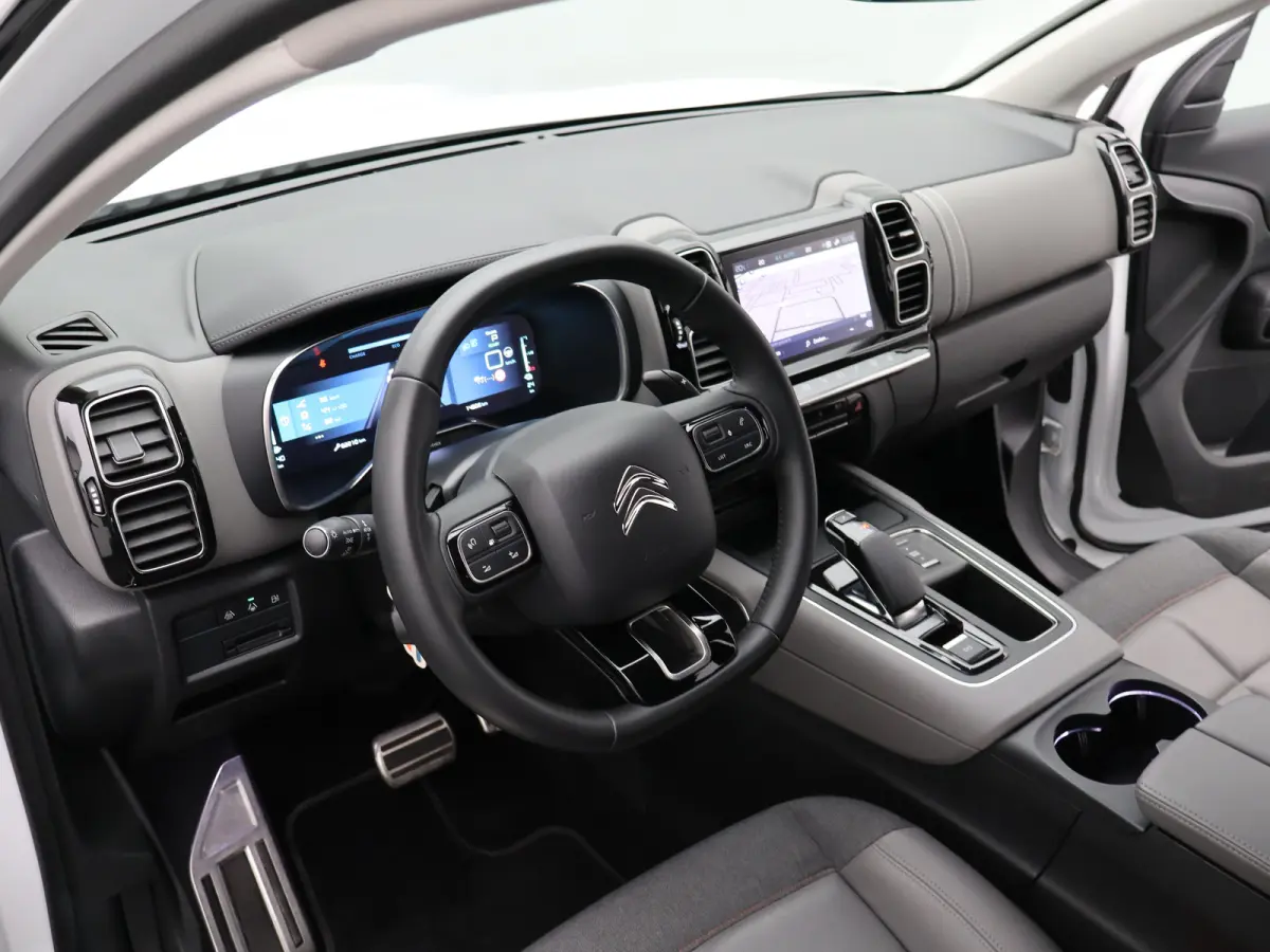 1.6 Plug-in Hybrid 225 Shine | Automaat | Leder | 360* camera | Elek. stoelen | Elek. achterklep | Navi | Adaptieve cruise | Clima |