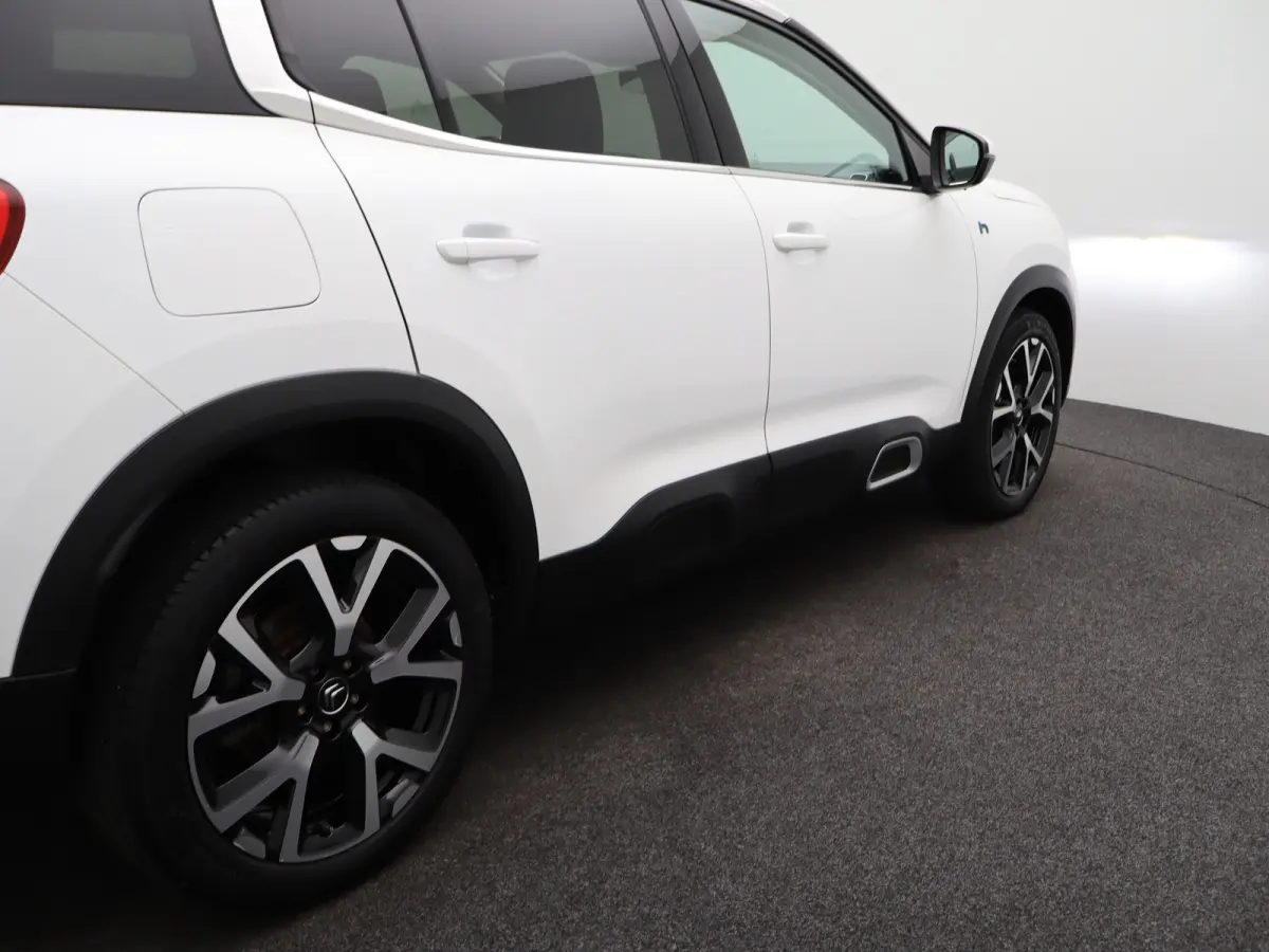 1.6 Plug-in Hybrid 225 Shine | Automaat | Leder | 360* camera | Elek. stoelen | Elek. achterklep | Navi | Adaptieve cruise | Clima |