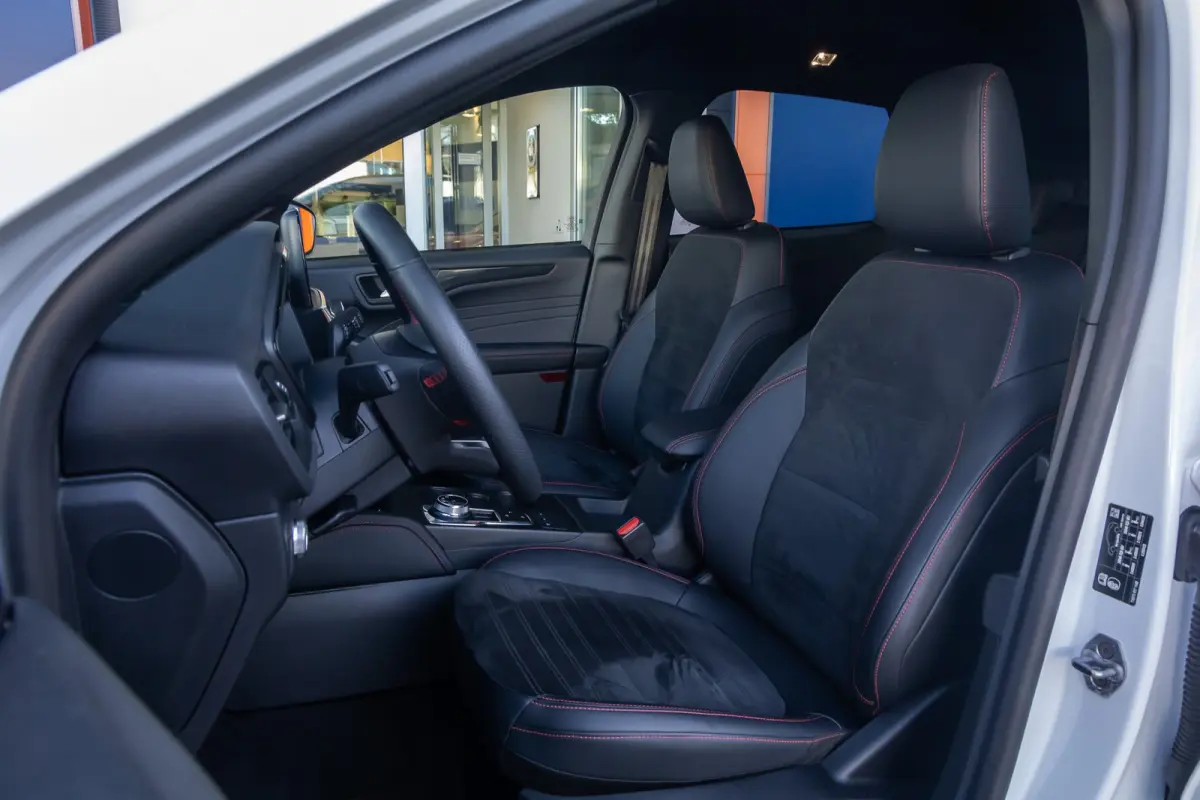 2.5 PHEV ST-Line X | Black-pack | B&O audio | Apple Carplay/Android Auto | B&O | Achteruitrijcamera | Elektrisch bedienbare achterklep | Achteruitrijcamera | Apple Carplay/Android Auto|telef