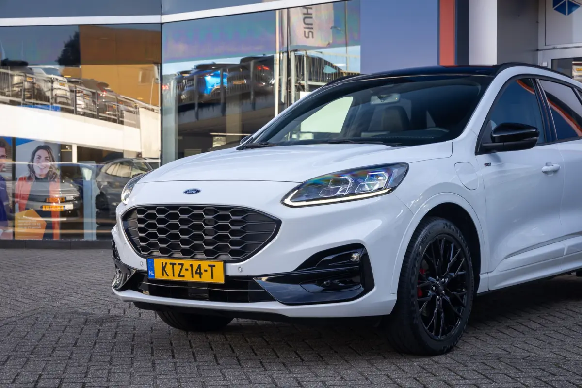 2.5 PHEV ST-Line X | Black-pack | B&O audio | Apple Carplay/Android Auto | B&O | Achteruitrijcamera | Elektrisch bedienbare achterklep | Achteruitrijcamera | Apple Carplay/Android Auto|telef