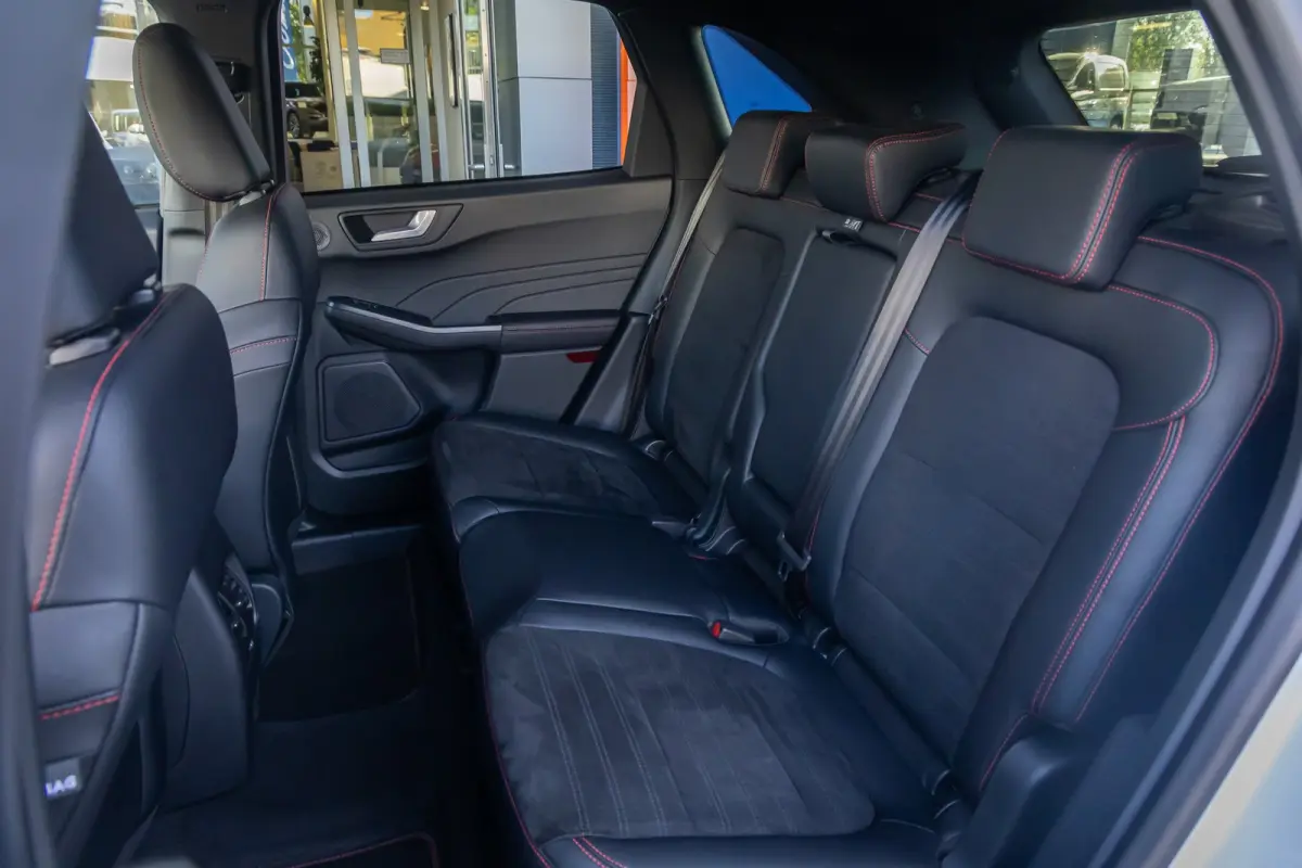 2.5 PHEV ST-Line X | Black-pack | B&O audio | Apple Carplay/Android Auto | B&O | Achteruitrijcamera | Elektrisch bedienbare achterklep | Achteruitrijcamera | Apple Carplay/Android Auto|telef