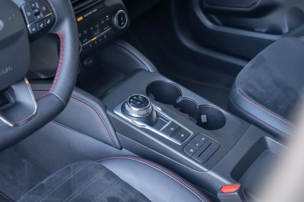 2.5 PHEV ST-Line X | Black-pack | B&O audio | Apple Carplay/Android Auto | B&O | Achteruitrijcamera | Elektrisch bedienbare achterklep | Achteruitrijcamera | Apple Carplay/Android Auto|telef
