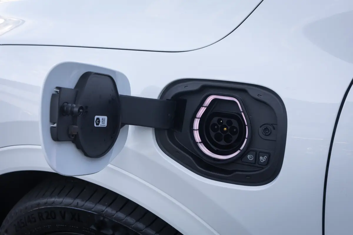 2.5 PHEV ST-Line X | Black-pack | B&O audio | Apple Carplay/Android Auto | B&O | Achteruitrijcamera | Elektrisch bedienbare achterklep | Achteruitrijcamera | Apple Carplay/Android Auto|telef