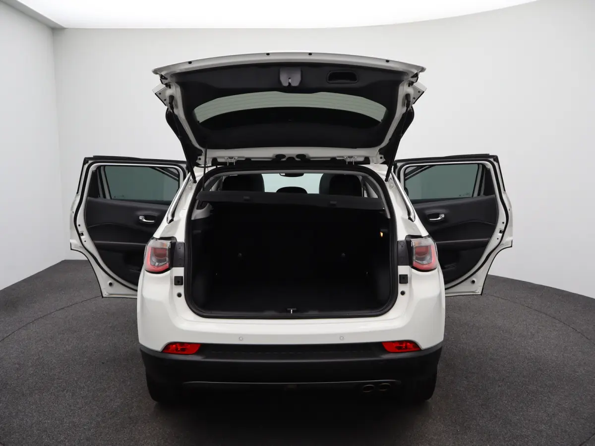 1.3T Limited | Achteruitrijcamera | Trekhaak | Panoramadak | Climate Control | Parkeersensoren | Stoelverwarming