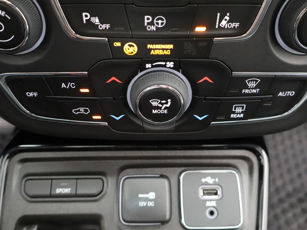 1.3T Limited | Achteruitrijcamera | Trekhaak | Panoramadak | Climate Control | Parkeersensoren | Stoelverwarming