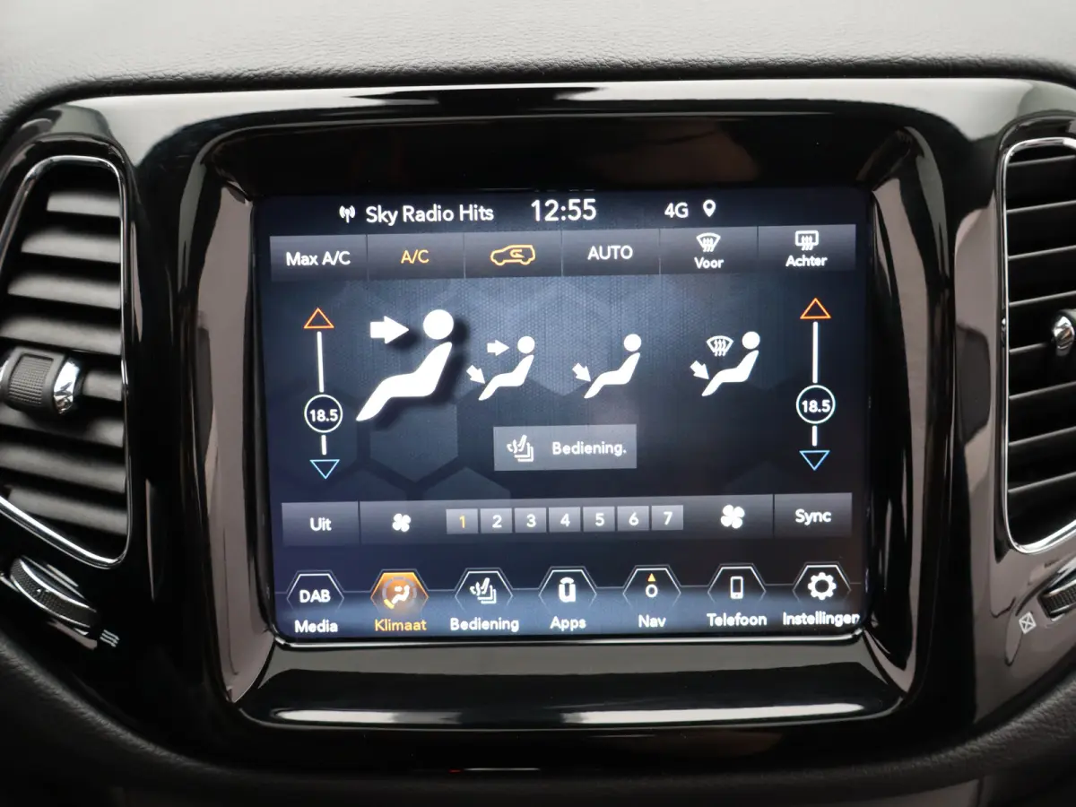 1.3T Limited | Achteruitrijcamera | Trekhaak | Panoramadak | Climate Control | Parkeersensoren | Stoelverwarming
