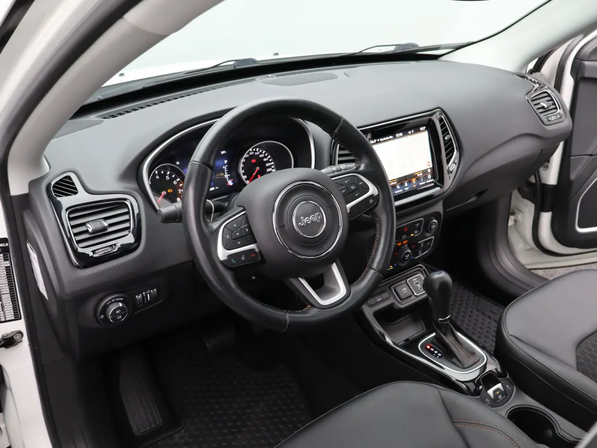 1.3T Limited | Achteruitrijcamera | Trekhaak | Panoramadak | Climate Control | Parkeersensoren | Stoelverwarming