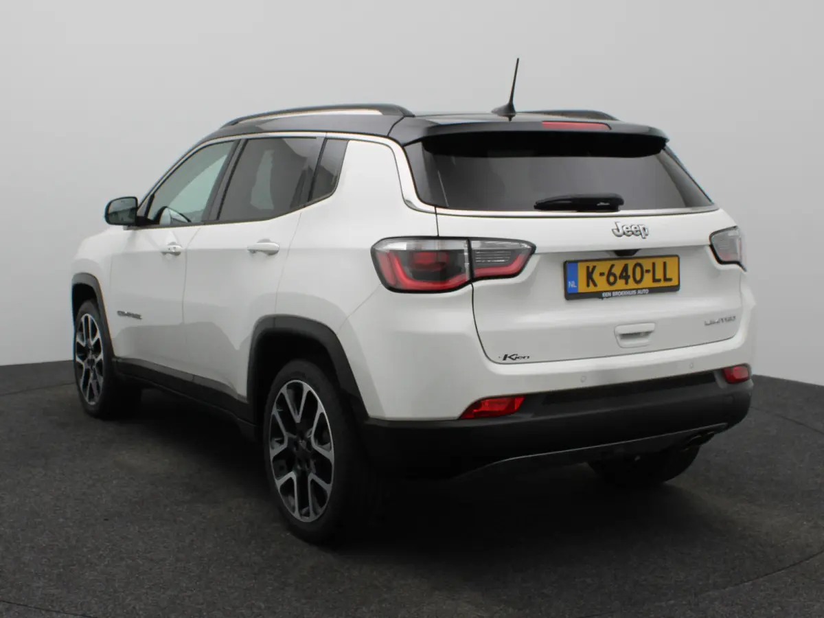 1.3T Limited | Achteruitrijcamera | Trekhaak | Panoramadak | Climate Control | Parkeersensoren | Stoelverwarming