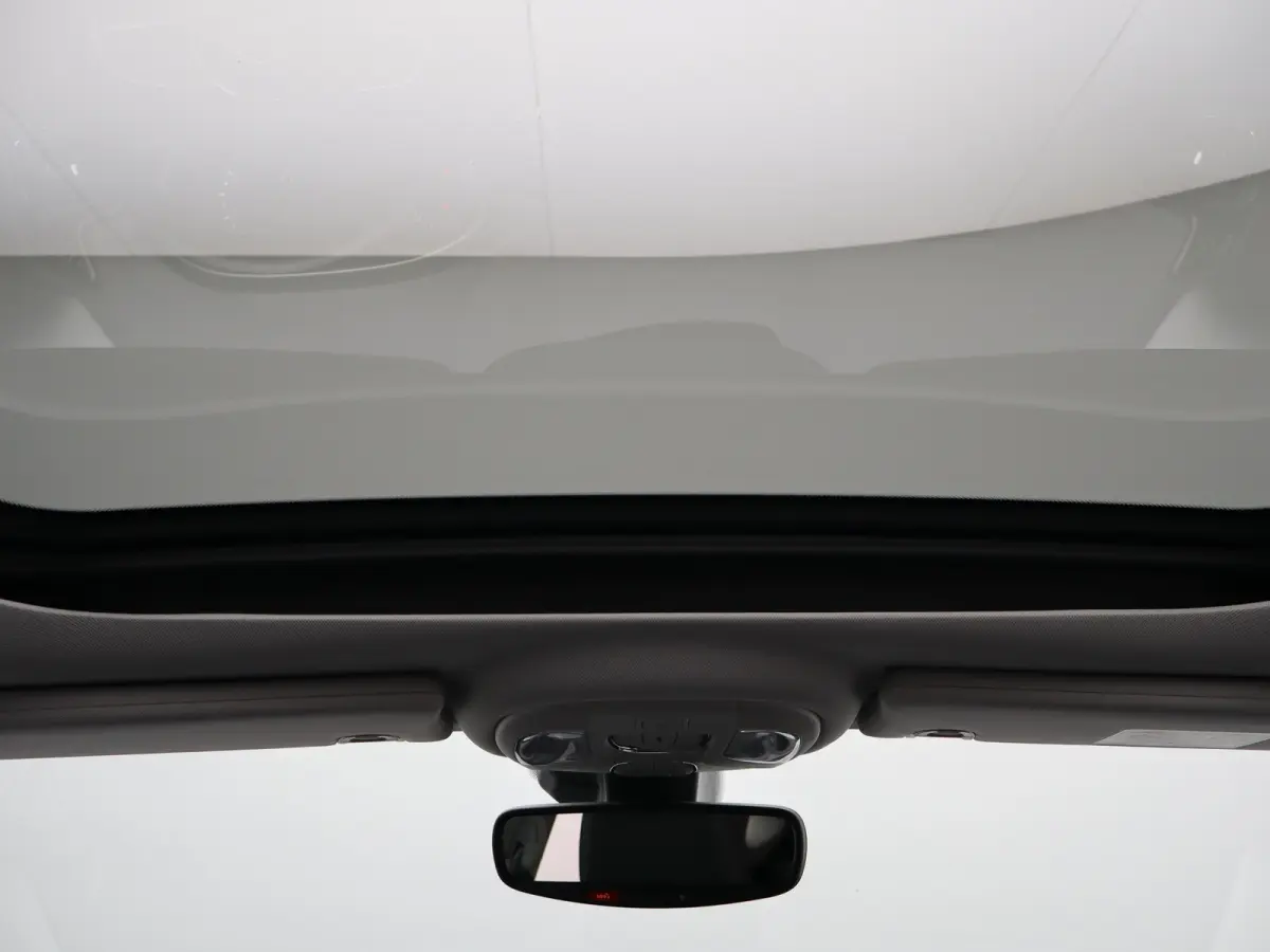 1.3T Limited | Achteruitrijcamera | Trekhaak | Panoramadak | Climate Control | Parkeersensoren | Stoelverwarming