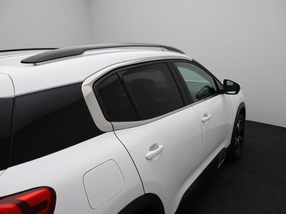 1.2 PureTech Feel | Cruise Control | Camera | Parkeersensoren | Climate Control | Half Lederen Bekleding | Apple Carplay/Android Auto