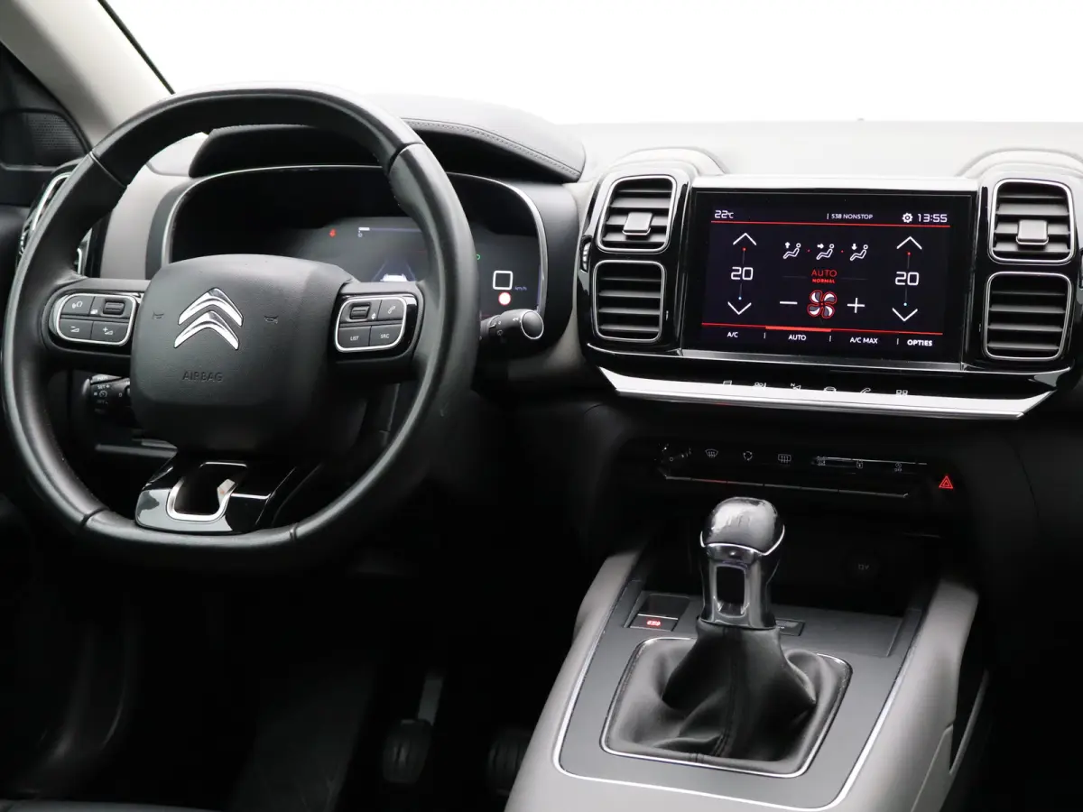 1.2 PureTech Feel | Cruise Control | Camera | Parkeersensoren | Climate Control | Half Lederen Bekleding | Apple Carplay/Android Auto