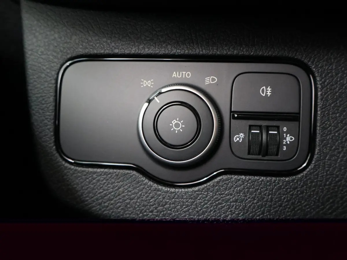 317 CDI GB L2 RWD PRO | AUTOMAAT | 3500KG TREKKEN | CAMERA | CRUISE CONTROL | APPLE CARPLAY
