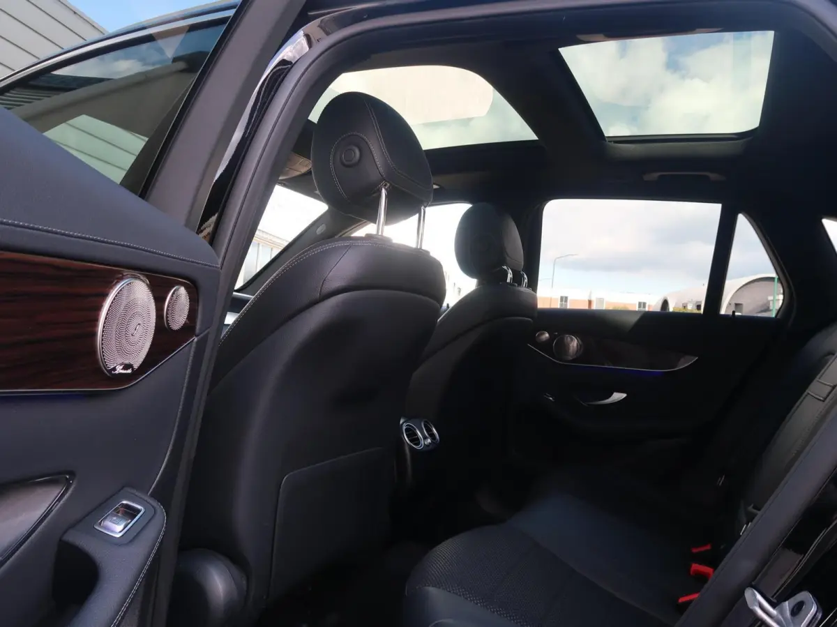 4MATIC AMG|PANORAMADAK|MEMORY|CAMERA|STUURVERWARMING|BURMESTER|CARPLAY|DEALER ONDERHOUDEN