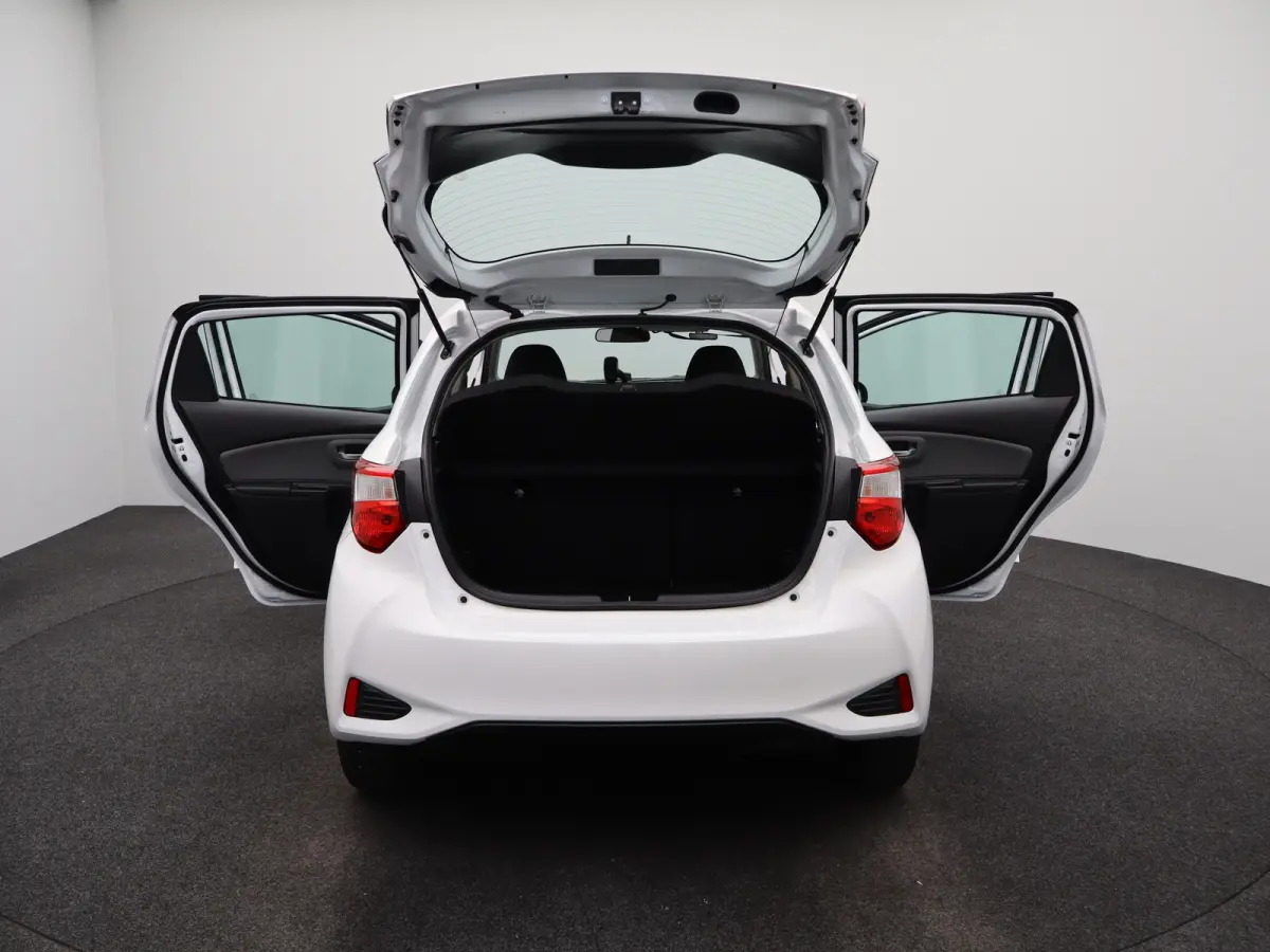 1.5 Hybrid Aspiration Automaat | Navigatie | Parkeersenoren | Camera | Climate Control | Bluetooth Telefoonverbinding