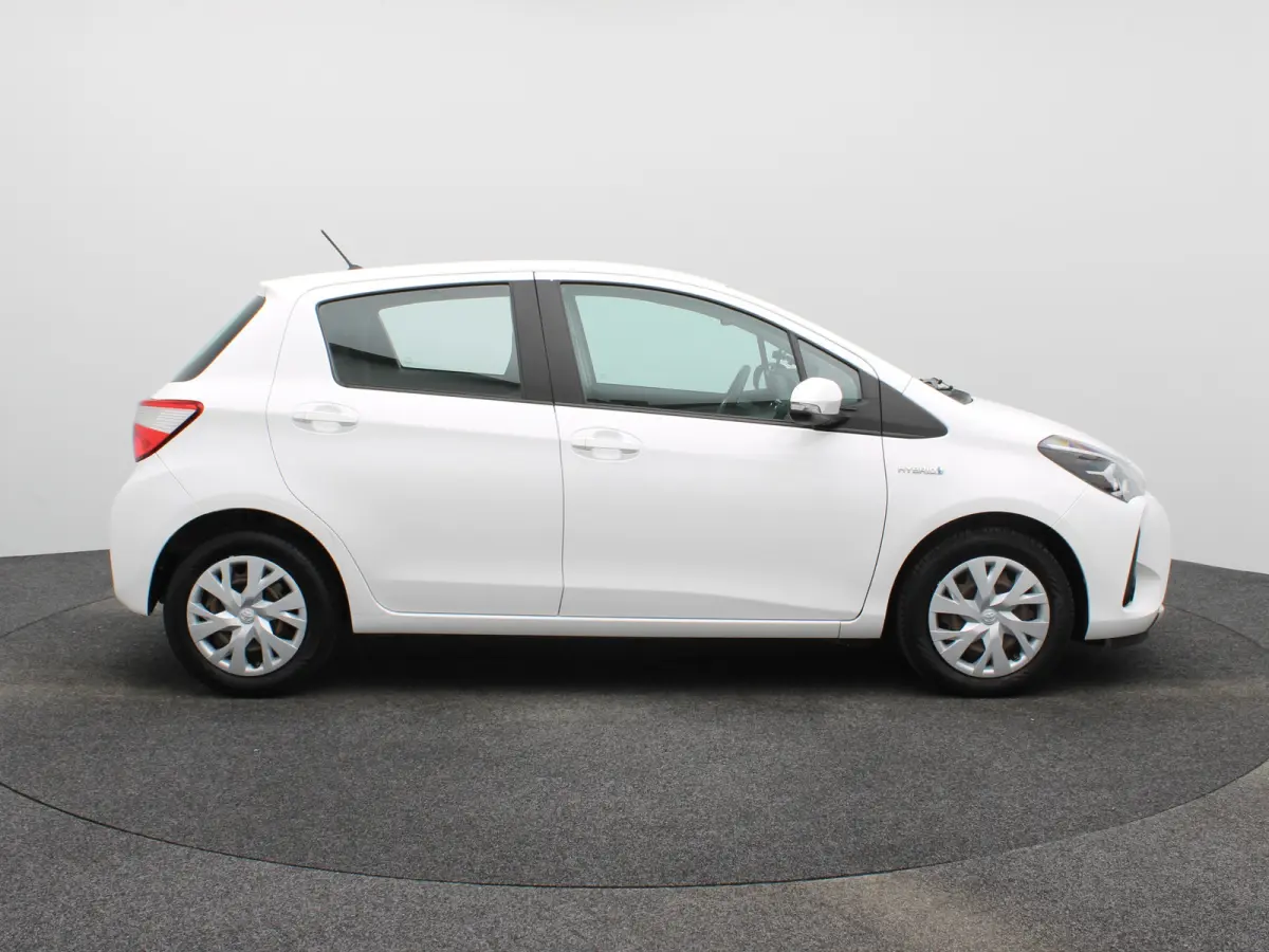 1.5 Hybrid Aspiration Automaat | Navigatie | Parkeersenoren | Camera | Climate Control | Bluetooth Telefoonverbinding
