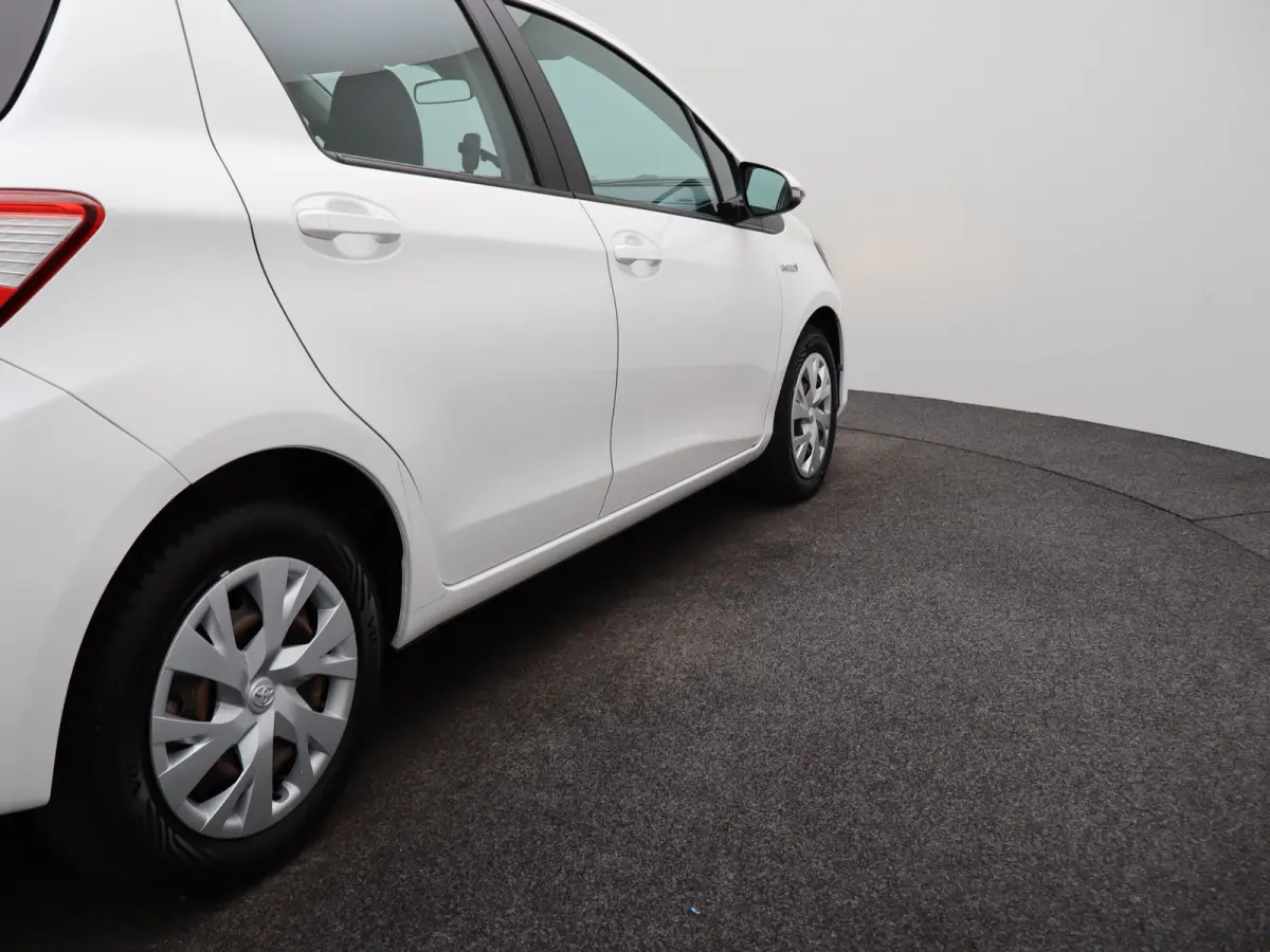 1.5 Hybrid Aspiration Automaat | Navigatie | Parkeersenoren | Camera | Climate Control | Bluetooth Telefoonverbinding