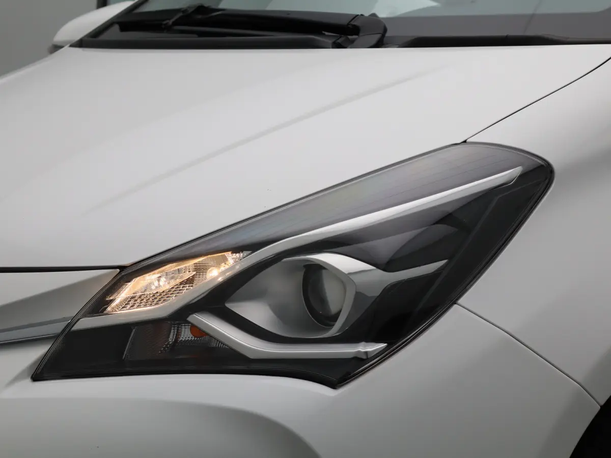 1.5 Hybrid Aspiration Automaat | Navigatie | Parkeersenoren | Camera | Climate Control | Bluetooth Telefoonverbinding