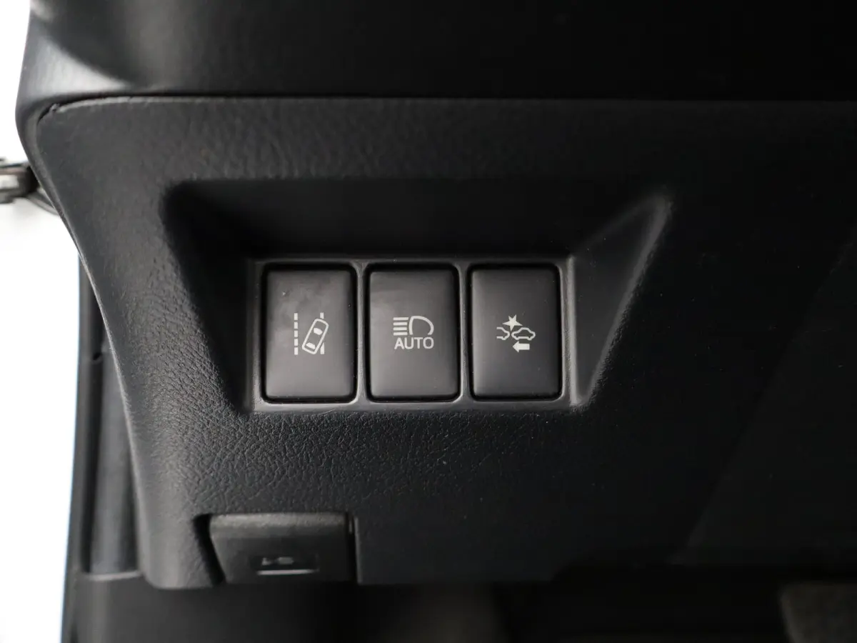 1.5 Hybrid Aspiration Automaat | Navigatie | Parkeersenoren | Camera | Climate Control | Bluetooth Telefoonverbinding