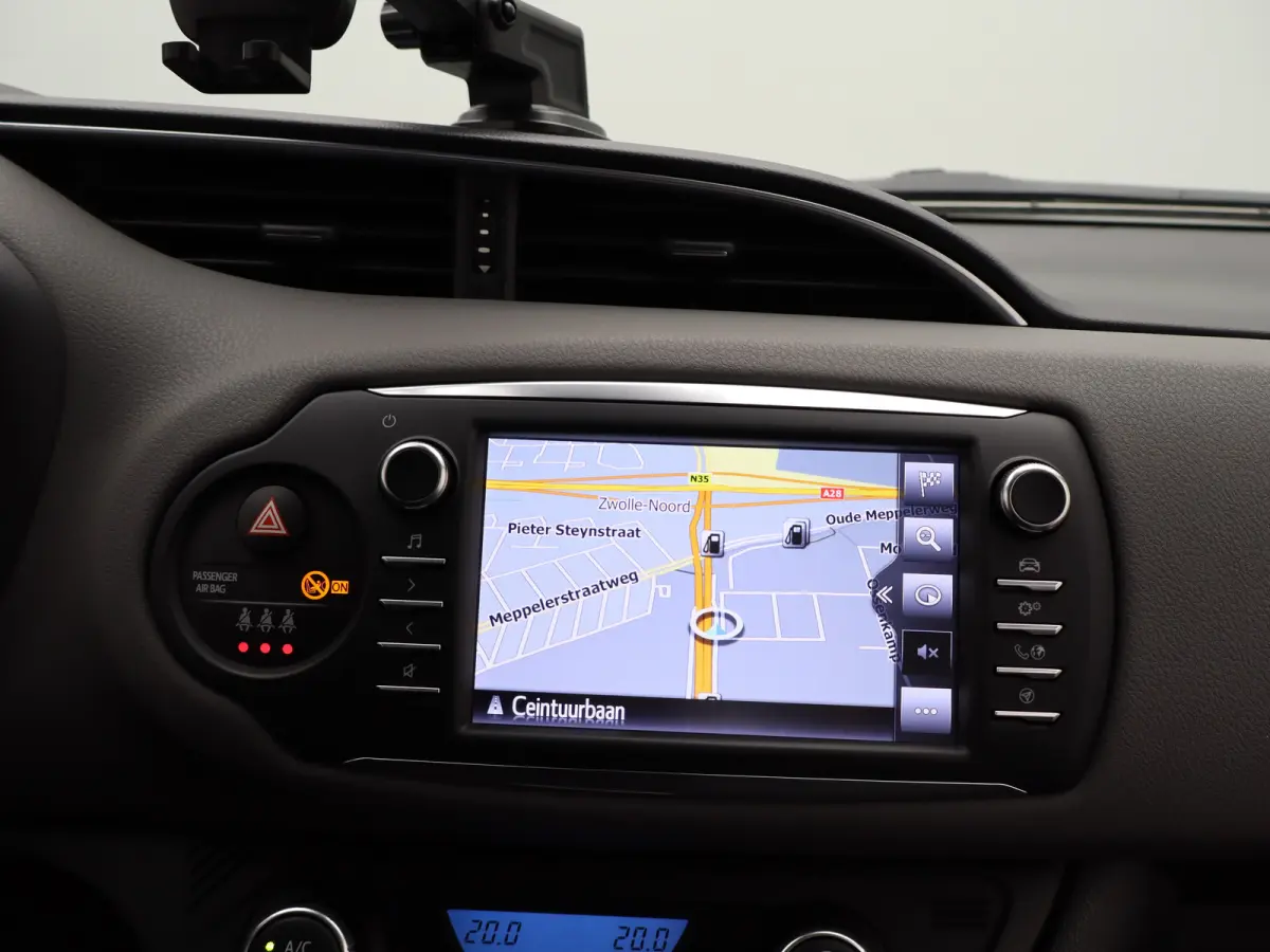 1.5 Hybrid Aspiration Automaat | Navigatie | Parkeersenoren | Camera | Climate Control | Bluetooth Telefoonverbinding