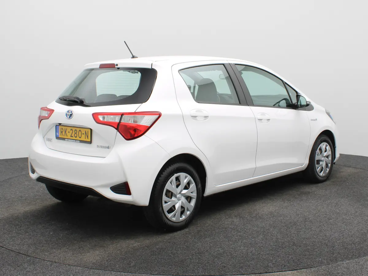 1.5 Hybrid Aspiration Automaat | Navigatie | Parkeersenoren | Camera | Climate Control | Bluetooth Telefoonverbinding