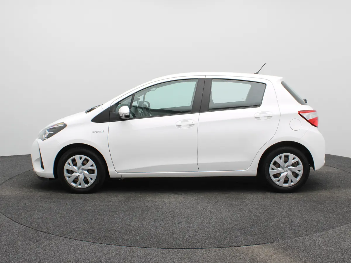 1.5 Hybrid Aspiration Automaat | Navigatie | Parkeersenoren | Camera | Climate Control | Bluetooth Telefoonverbinding