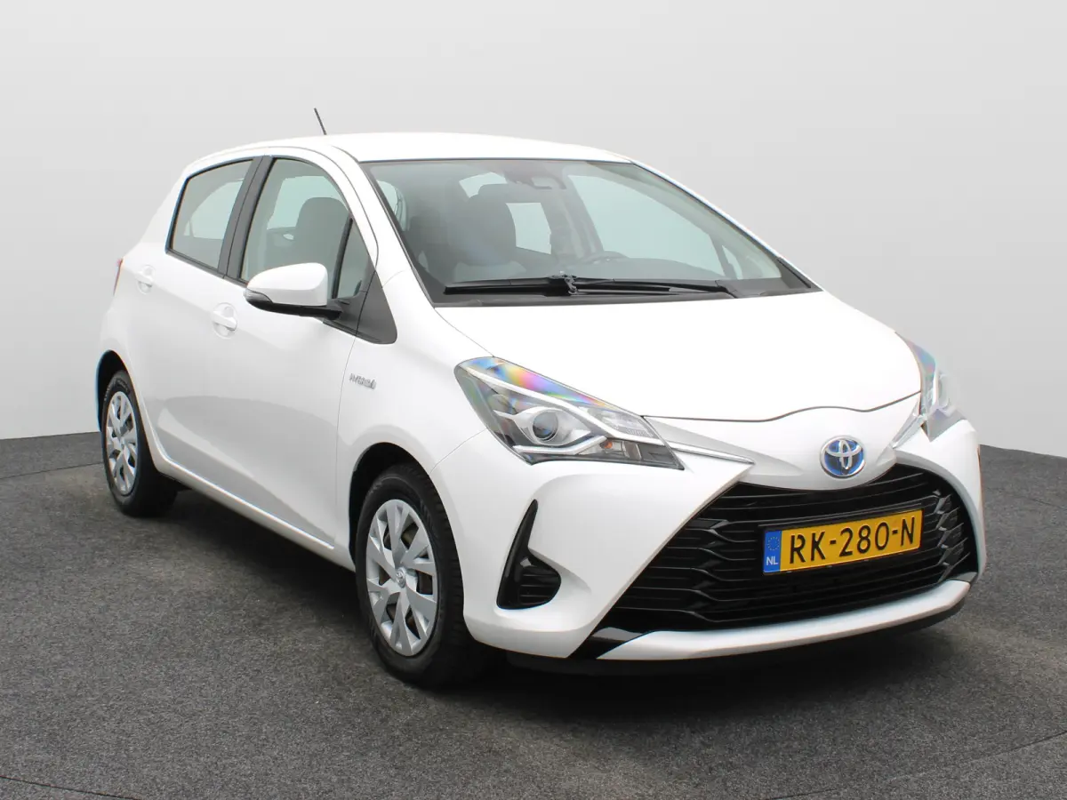 1.5 Hybrid Aspiration Automaat | Navigatie | Parkeersenoren | Camera | Climate Control | Bluetooth Telefoonverbinding