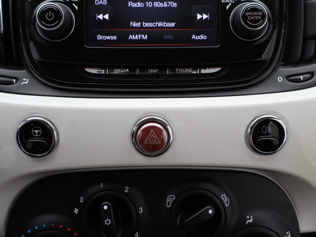 1.2 Popstar Cruise Control | Airco | 15" Lichtmetalen Velgen | Bluetooth Telefoon Verbinding