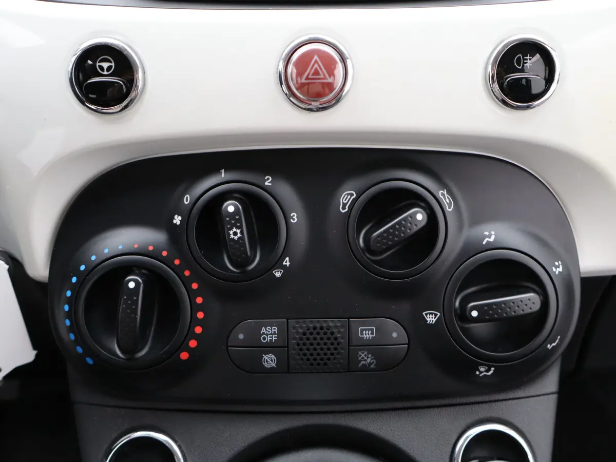1.2 Popstar Cruise Control | Airco | 15" Lichtmetalen Velgen | Bluetooth Telefoon Verbinding