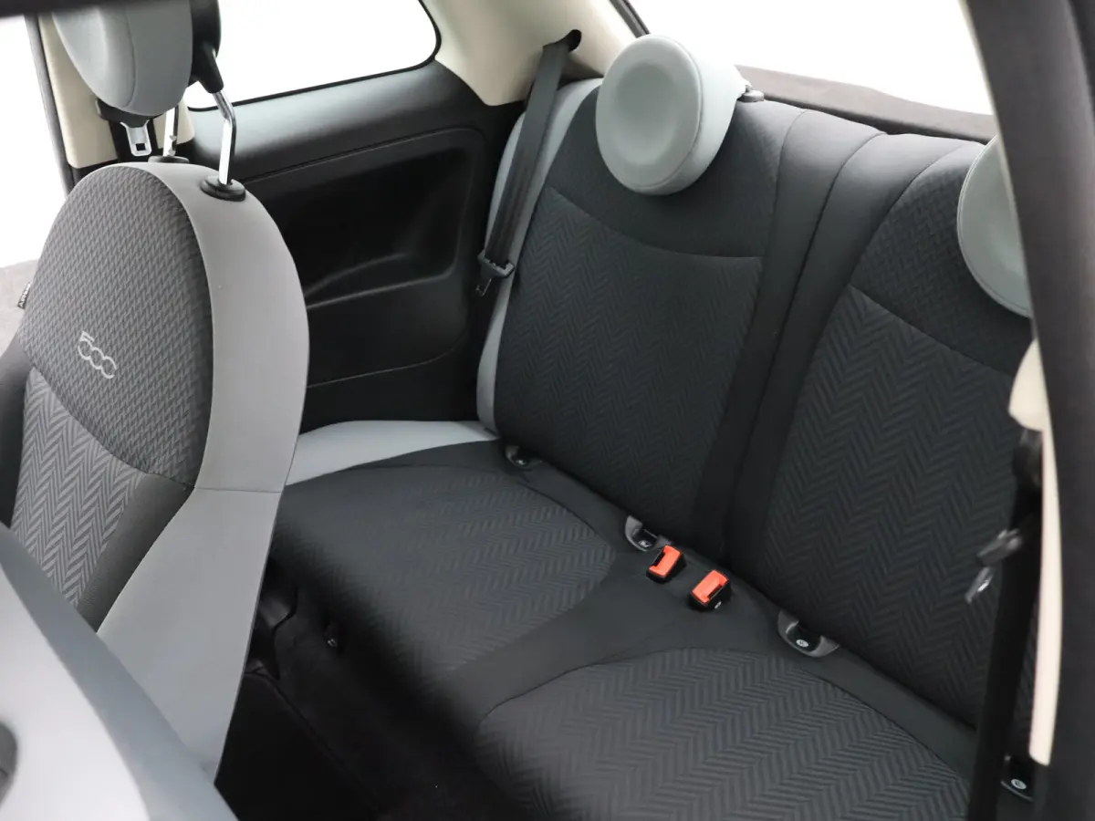 1.2 Popstar Cruise Control | Airco | 15" Lichtmetalen Velgen | Bluetooth Telefoon Verbinding