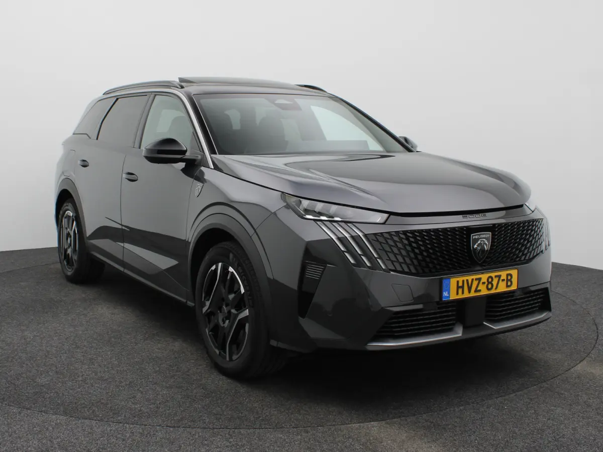 1.6 Plug-in Hybrid 195 GT 7p | Panoramadak | Parkeersensoren Voor en Achter | Camera | Trekhaak Afneembaar | Apple Carplay/Android Auto | Elektrische Kofferklep