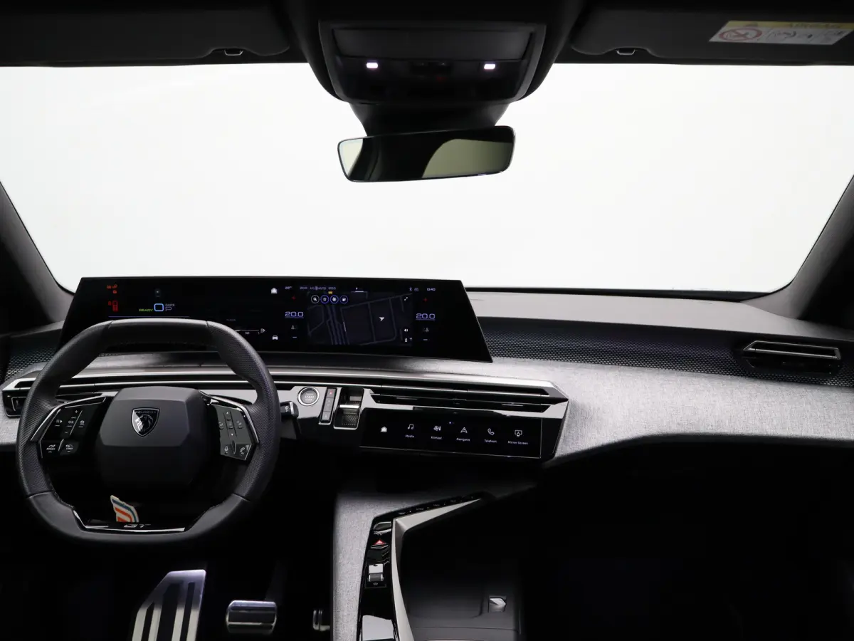 1.6 Plug-in Hybrid 195 GT 7p | Panoramadak | Parkeersensoren Voor en Achter | Camera | Trekhaak Afneembaar | Apple Carplay/Android Auto | Elektrische Kofferklep