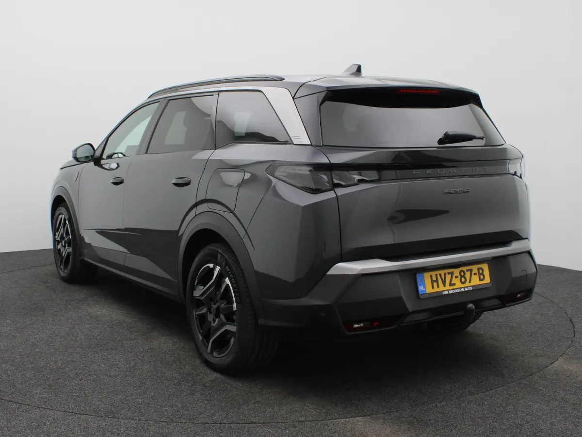 1.6 Plug-in Hybrid 195 GT 7p | Panoramadak | Parkeersensoren Voor en Achter | Camera | Trekhaak Afneembaar | Apple Carplay/Android Auto | Elektrische Kofferklep