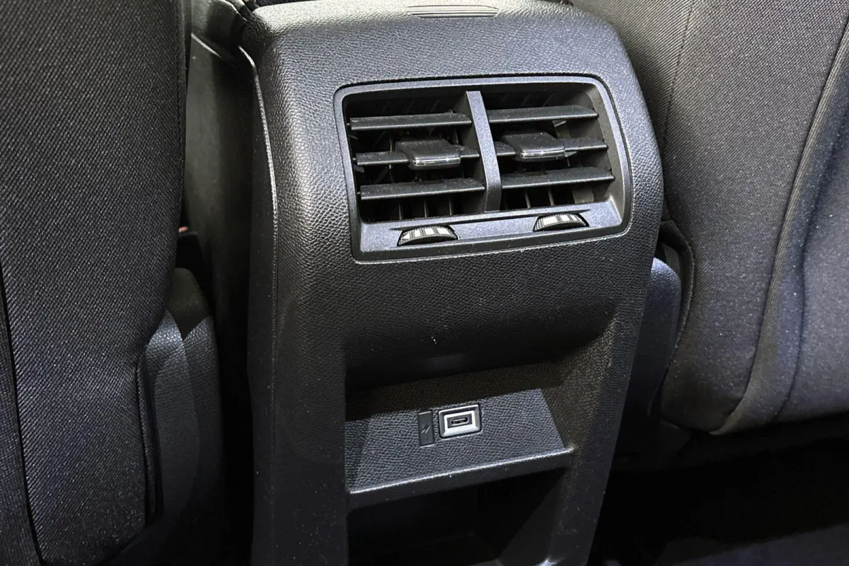 1.2 Business Edition Navigatie Apple CarPlay Stoelverwarming Achteruitrijcamera