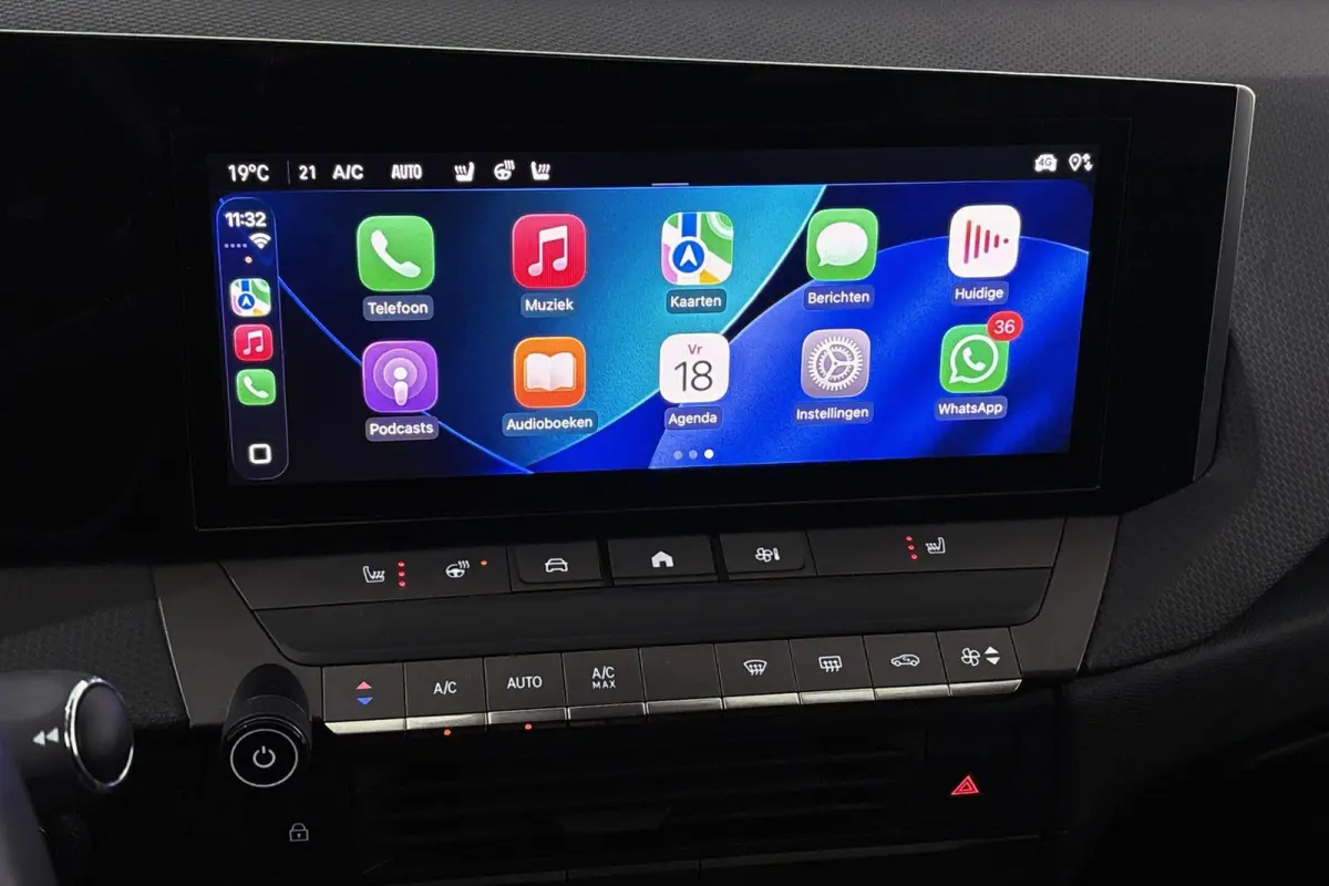 1.2 Business Edition Navigatie Apple CarPlay Stoelverwarming Achteruitrijcamera