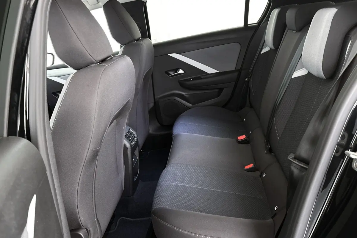 1.2 Business Edition Navigatie Apple CarPlay Stoelverwarming Achteruitrijcamera