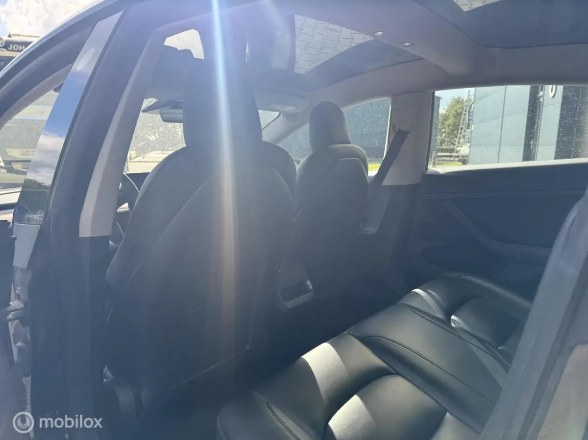 Standard RWD Plus 60 kWh | 04/2023 | SOH 90,01% | incl. BTW | LFP | Autopilot