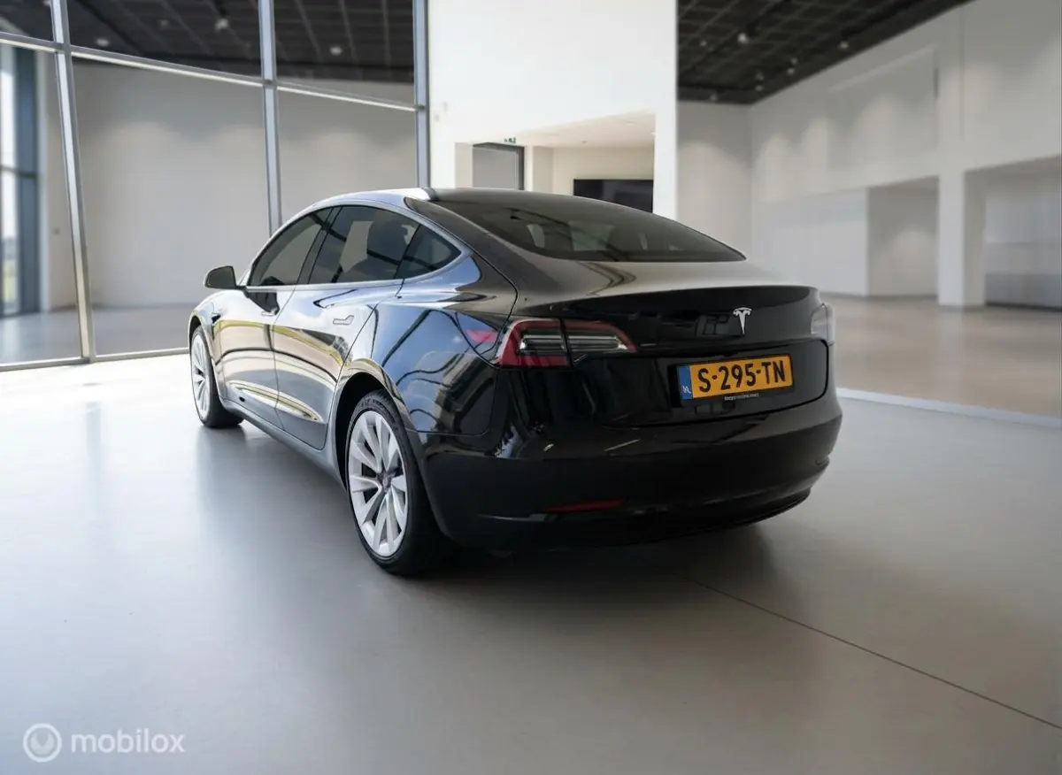 Standard RWD Plus 60 kWh | 04/2023 | SOH 90,01% | incl. BTW | LFP | Autopilot