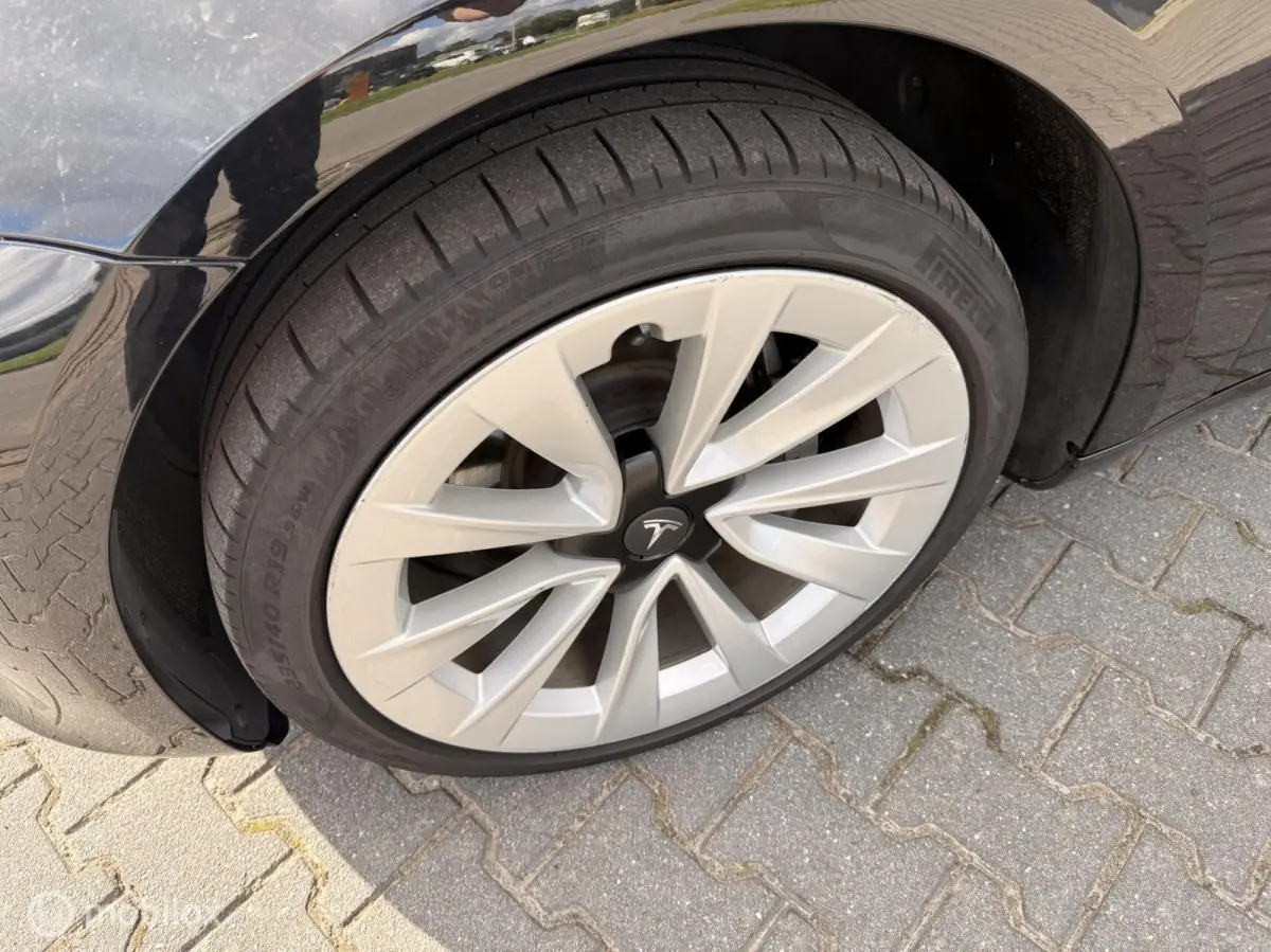 Standard RWD Plus 60 kWh | 04/2023 | SOH 90,01% | incl. BTW | LFP | Autopilot