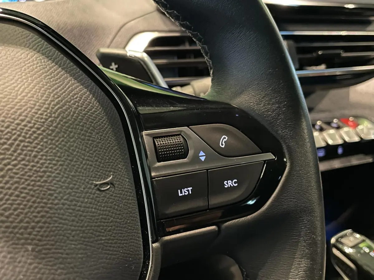 1.6 HYbrid 225 Road Trip | Camera |