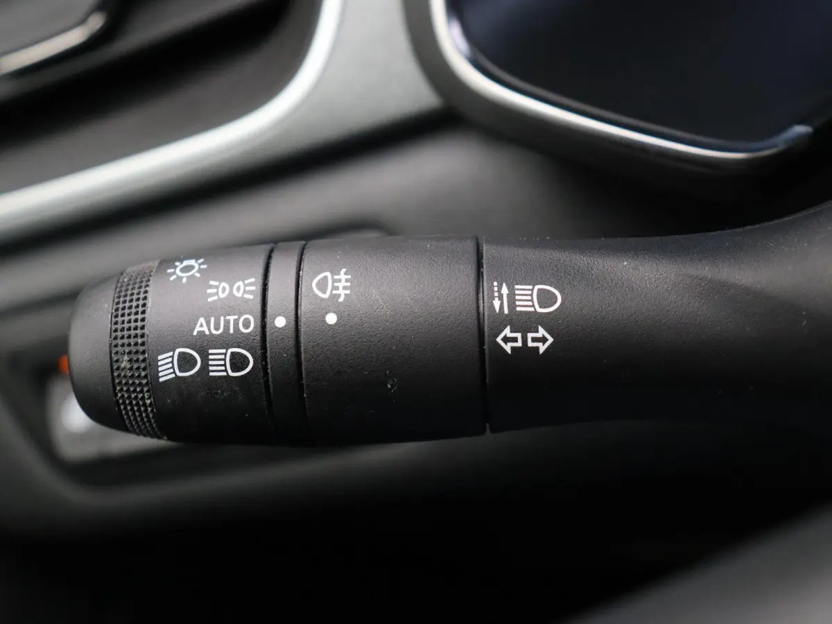 1.6 E-Tech full hybrid 145 techno | Adaptieve Cruise Control | Navigatie | Achteruitrij camera | Parkeersensoren rondom |