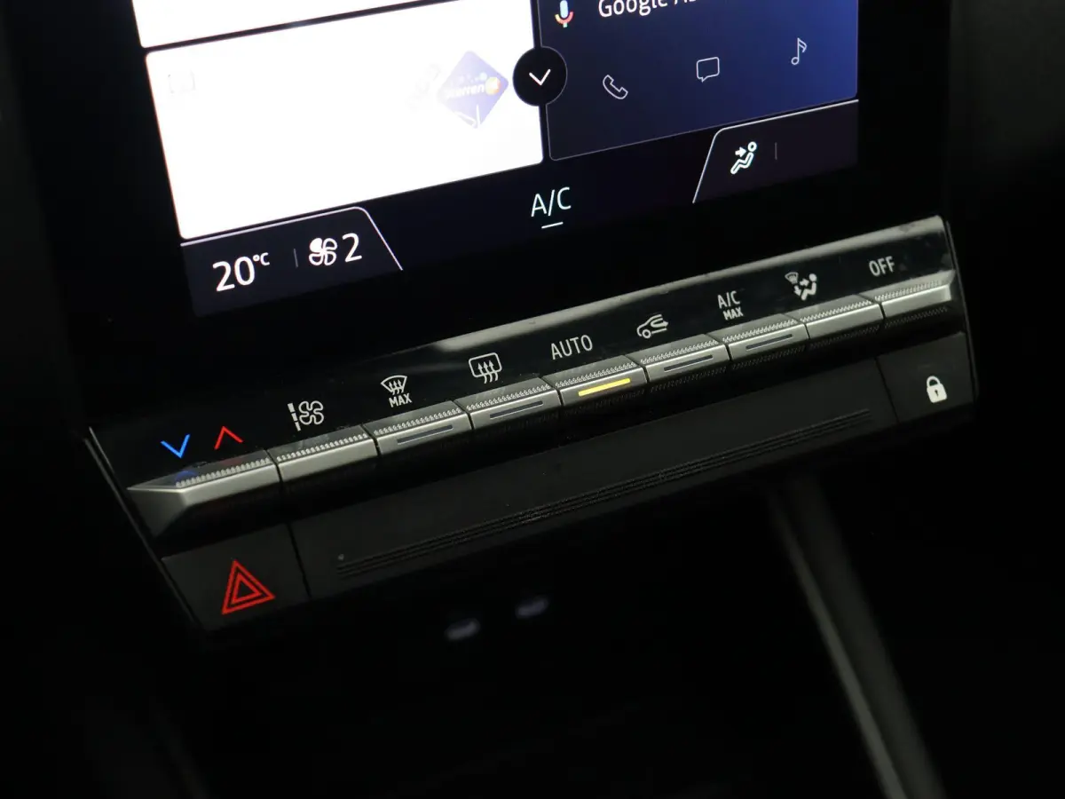 1.6 E-Tech full hybrid 145 techno | Adaptieve Cruise Control | Navigatie | Achteruitrij camera | Parkeersensoren rondom |