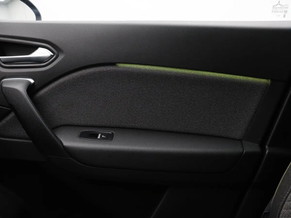 1.6 E-Tech full hybrid 145 techno | Adaptieve Cruise Control | Navigatie | Achteruitrij camera | Parkeersensoren rondom |
