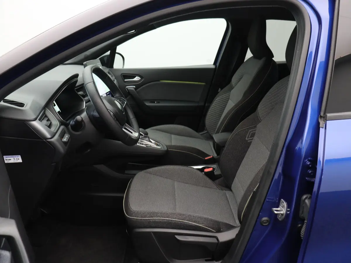 1.6 E-Tech full hybrid 145 techno | Adaptieve Cruise Control | Navigatie | Achteruitrij camera | Parkeersensoren rondom |