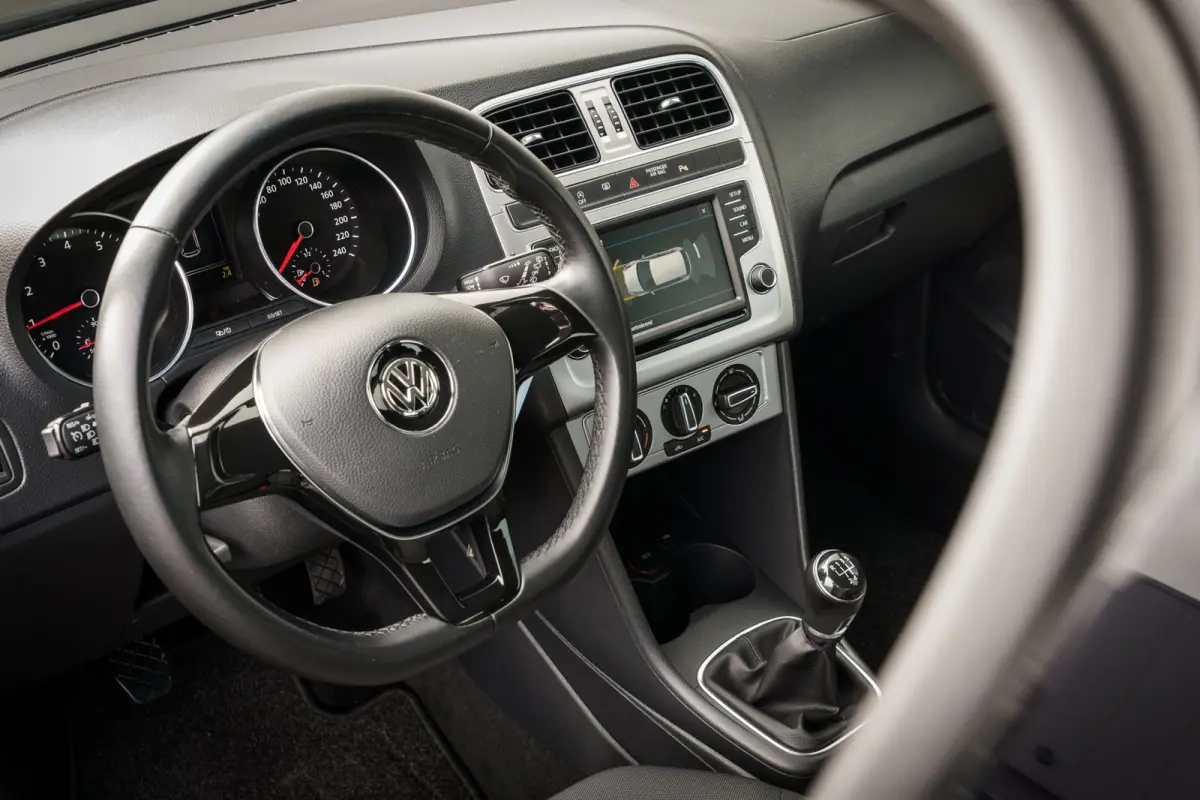 1.0 BlueMotion Comfortline | 47.095 Km! | Cruise Control | Airco | Getint Glas | 15 Inch LMV