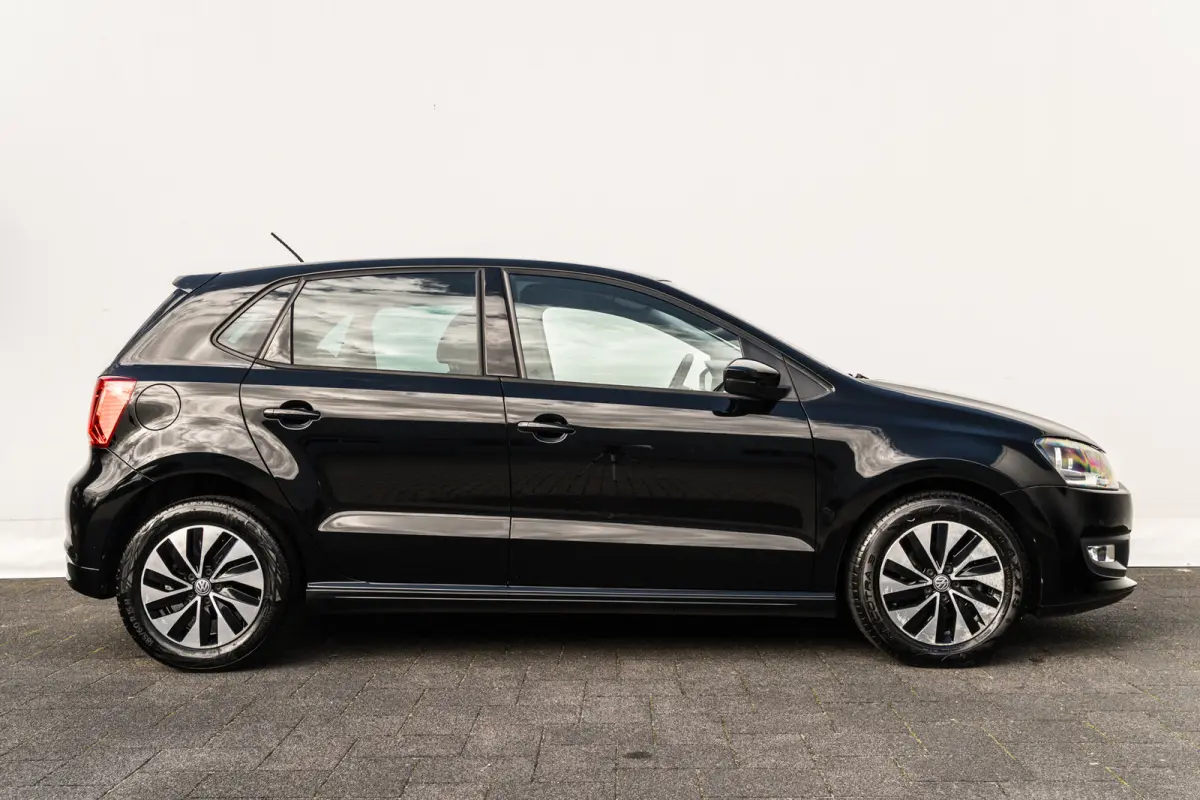 1.0 BlueMotion Comfortline | 47.095 Km! | Cruise Control | Airco | Getint Glas | 15 Inch LMV