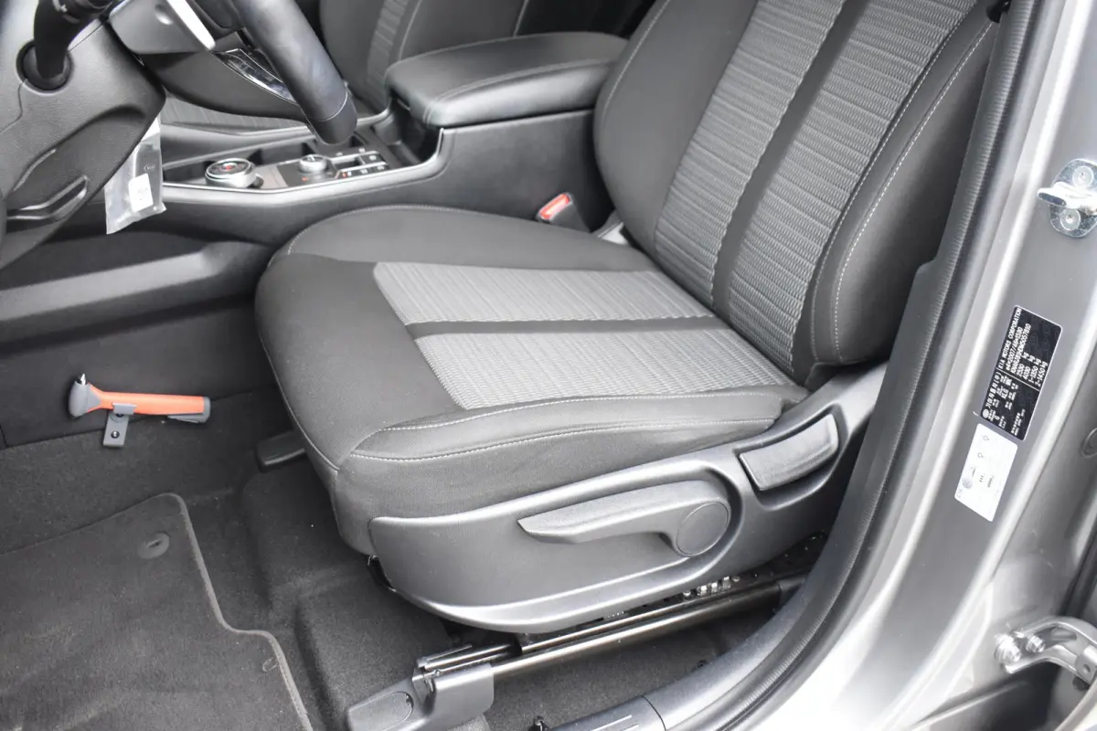 1.6 T-GDI Plug-in Hybrid 4WD ComfortLine 5p.