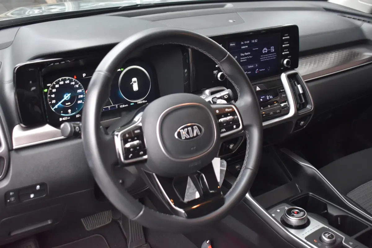 1.6 T-GDI Plug-in Hybrid 4WD ComfortLine 5p.