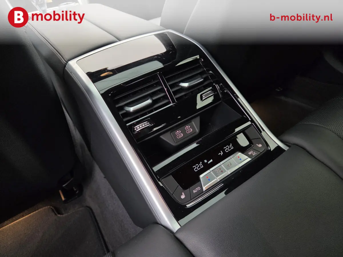 840i xDrive High Executive M-Sport 'Tansanitblau' NL Auto | Laser | Bowers&Wilkins | Soft Close | Panoramadak | Head-Up | DAB