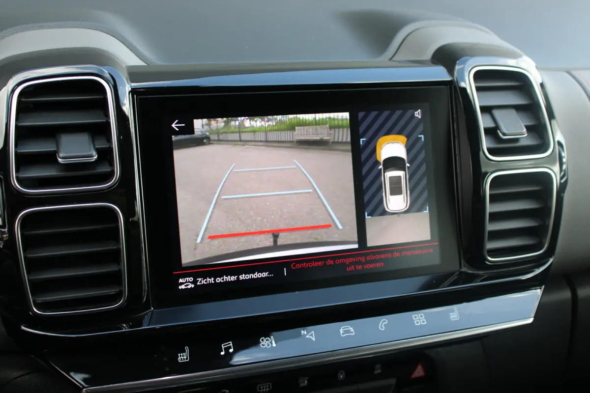 1.6 PureTech 180pk EAT8 Shine | Automaat | Navigatie | Camera | Lederen bekleding | Stoelverwarming | Trekhaak | NL auto |